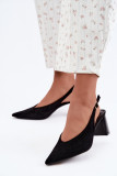 Schwarze Pumps mit offener Ferse und Blockabsatz