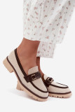 Beige-braune Mokassins mit dekorativem Detail