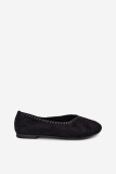 Schwarze Ballerinas mit geflochtenem Besatz