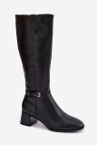 Gefütterte Lederstiefel mit Blockabsatz und Schnalle, schwarz