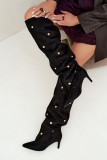 Schwarze Overknee-Stiefel mit Stiletto-Absatz und goldenen Details