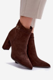 Stiefelette mit Blockabsatz und dekorativem Riemen, braun