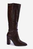 Gefütterte braune Stiefel mit Blockabsatz und Riemen