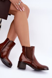 Braune Chelsea-Stiefelette mit Blockabsatz aus Kunstleder