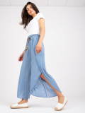 Stylische blaue Hose mit hohem Bund