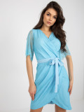 Himmelblaue Spitzen-Kleid mit Gürtel