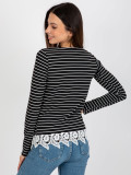 Schwarze Damenbluse mit Streifen und Spitze