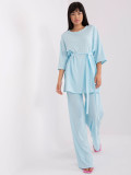 Hellblaues Casual-Set mit Oversize-Bluse