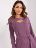 Lila Midi-Kleid mit Ausschnitt