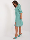 Modische Midi-Kleid mit Stickerei