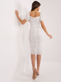 Weißes Midi-Kleid mit Puffärmeln