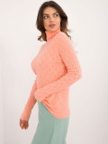 Pfirsichfarbener Pullover mit Rollkragen