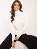 Eleganter ecru Pullover mit Rollkragen