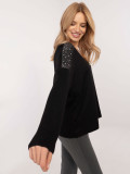 Eleganter schwarzer Pullover mit Applikation