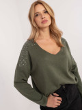 Eleganter khaki Pullover mit Applikation