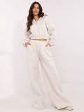 Stylisches Set in hellem Beige