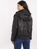 Stylische schwarze Übergangsjacke mit Kapuze