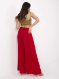 Stylische rote Hose