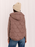 Beige Wintermütze mit Applikation