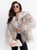 Kurze beige Felljacke mit Kragen