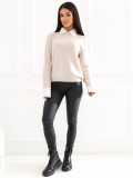 Beiger eleganter Pullover mit Kragen