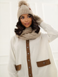 Beiges Winterset mit Bommel