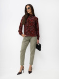 Elegante Bluse mit Blumenmuster und Stehkragen