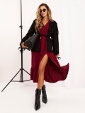 Bordeauxfarbenes Midi-Kleid mit Volant und V-Ausschnitt