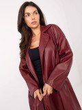 Bordeauxfarbener Übergangsmantel mit Gürtel