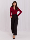 Eleganter bordeauxfarbener Pullover mit Stehkragen und Zirkonia