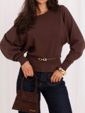 Eleganter brauner Pullover mit Gürtel und U-Boot-Ausschnitt