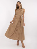 Maxikleid mit Volants und Gürtel in Camel