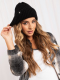 Schwarze Wintermütze mit Applikation