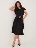Schwarzes ausgestelltes Midi-Kleid mit Gürtel