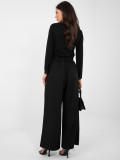 Elegante schwarze Wide-Leg-Hose mit hohem Bund und Gürtel