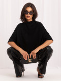 Eleganter schwarzer Pullover mit Applikation und Stehkragen