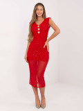 Rotes Midi-Kleid mit Applikation und Brosche