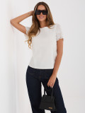 Bluse mit Spitze und kurzen Ärmeln in Ecru
