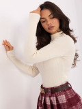 Ecru gerippter Rollkragenpullover