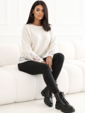 Eleganter Pullover mit Spitze und Rundhalsausschnitt