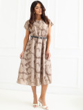 Elegantes beigefarbenes Midi-Kleid mit Gürtel
