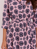Hellrosa ausgestelltes Midi-Kleid mit Gürtel