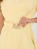 Gelbes ausgestelltes Midi-Kleid mit Gürtel