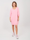 Rosa Sweatkleid mit 3/4-Ärmeln und V-Ausschnitt