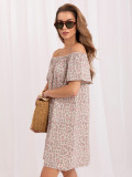 Rosa Oversize-Kleid mit Animal-Print und Carmen-Ausschnitt