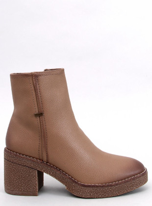 Stiefel mit Gummiabsatz Braun