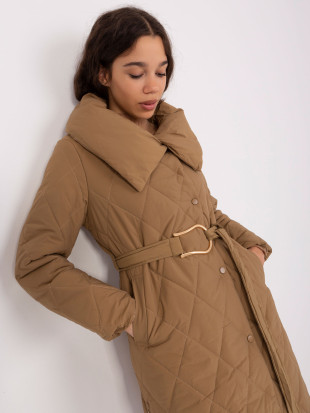 Camelfarbene Wintersteppjacke ohne Kapuze