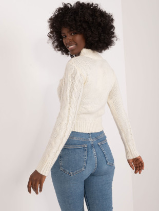 Eleganter ecru Pullover mit langen Ärmeln