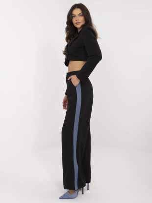 Stylische schwarze Hose mit Lampas
