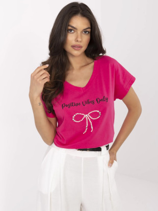 Rosa T-Shirt mit Applikation und Strasssteinen